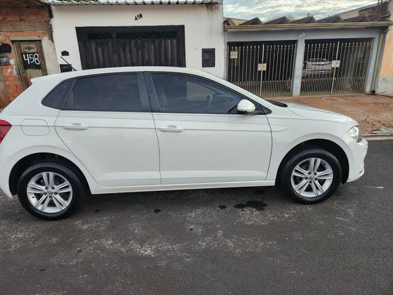 VOLKSWAGEN POLO 1.0 MPI TOTAL FLEX MANUAL VOLKSWAGEN POLO 1.0 MPI TOTAL FLEX MANUAL